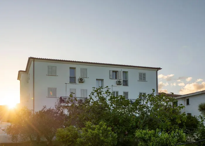 Charming Baia Marina